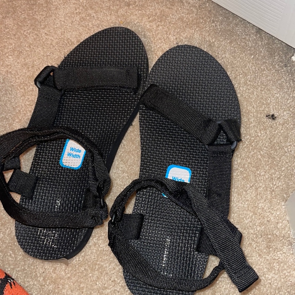 Black sandals